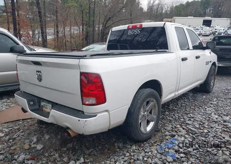 2017 Ram 1500 Express 4X2 6'4 Box из США, поврежденный, VIN 1C6RR6FT9HS610021